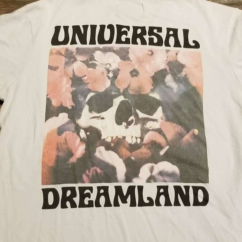 Universal Dreamland Vintage Skull Floral Graphic Tee Short Sleeve Unisex Medium